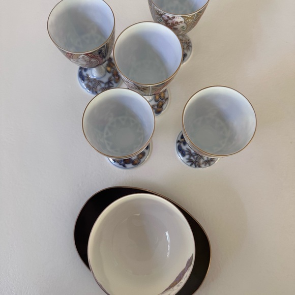 Elegant Japanese tea cups - Picture 1 of 9